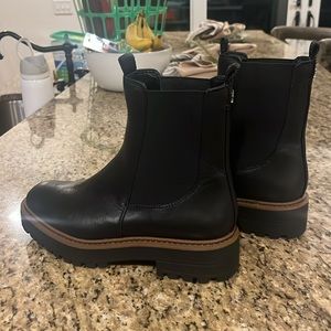 New Sam Edelman Women Laguna Black Chelsea Boot Size 8, 9 $200 SOLD OUT ❌